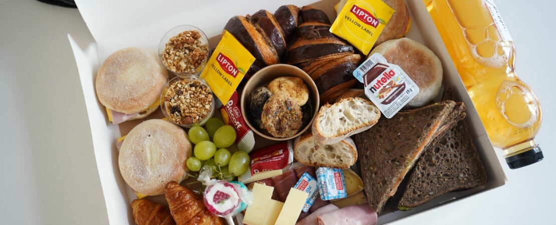 Brunch CocoonBox - Livraison de brunchs à Clermont-Ferrand et agglomération|Contenu de la Box Brunch « Les P’tits Plaisirs » Family à 53 €