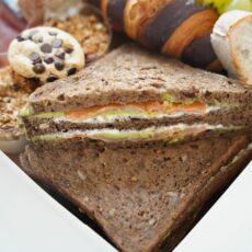 Brunch CocoonBox - Livraison de brunchs à Clermont-Ferrand et agglomération|Box Brunch « Les P’tits Plaisirs » Solo – 27 €