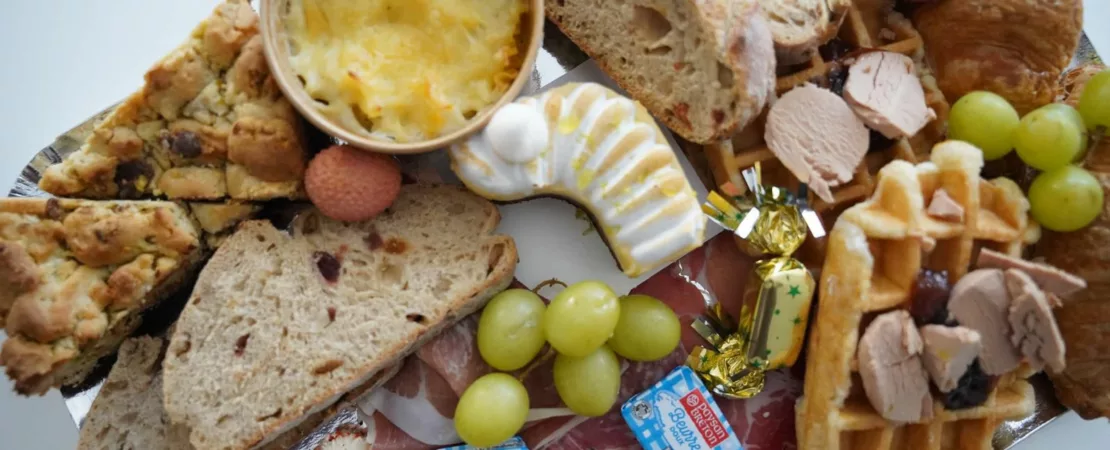 Brunch CocoonBox - Livraison de brunchs à Clermont-Ferrand et agglomération|Commandez votre « Plateau du 31 » à 60 € (pour 2 personnes) et découvrez peut-être un « Ticket d&rsquo;Or » à l&rsquo;intérieur !!