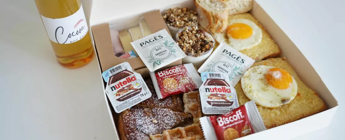 Brunch CocoonBox - Livraison de brunchs à Clermont-Ferrand et agglomération|Contenu de la « Box Brunch Royale » Duo à 43 €