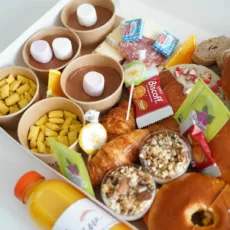 Brunch CocoonBox - Livraison de brunchs à Clermont-Ferrand et agglomération|Box Brunch « Saint-Valentin » Family – 55 €