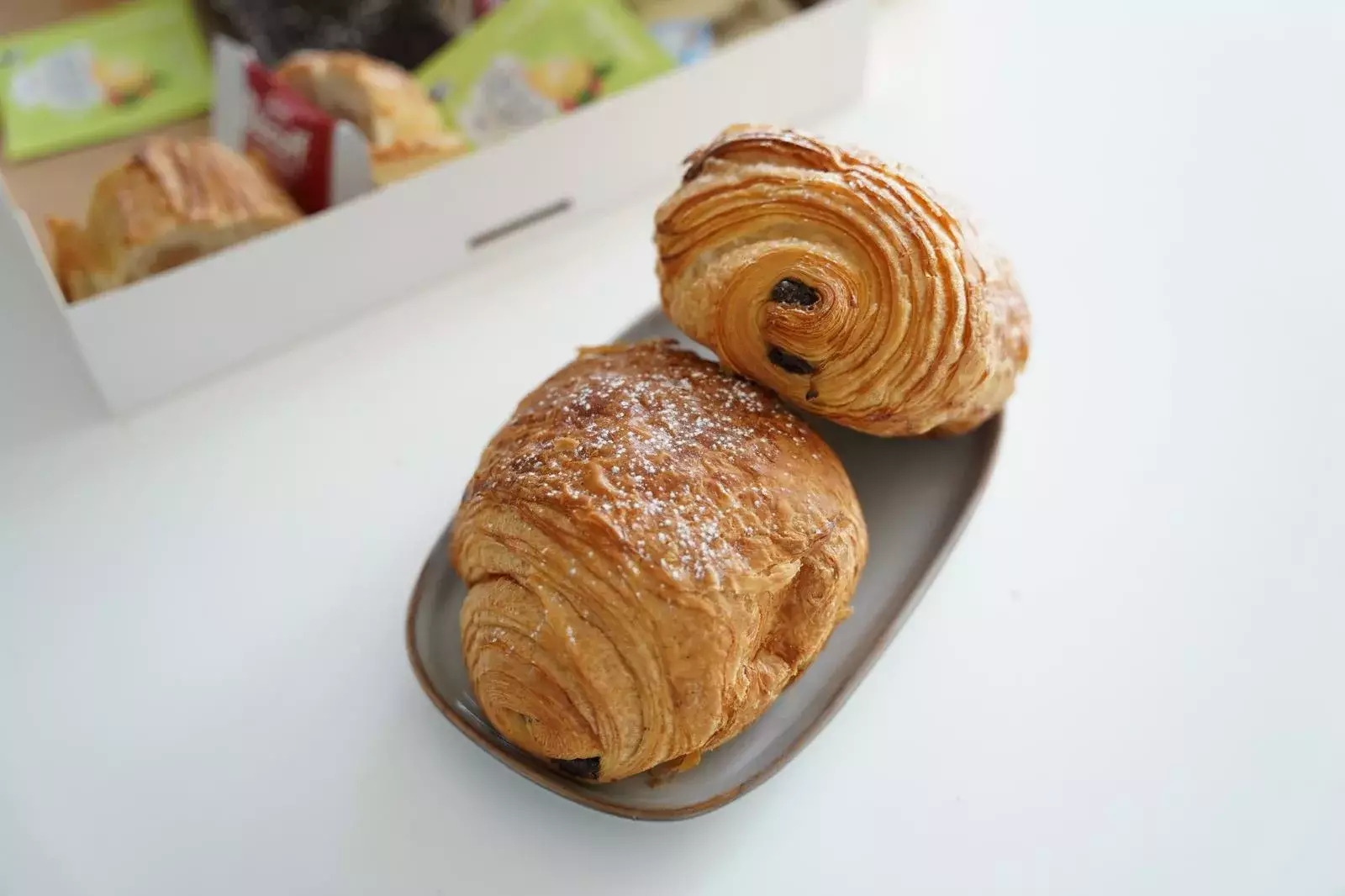 Brunch CocoonBox - Livraison de brunchs à Clermont-Ferrand et agglomération | Contenu de la « Spring Box Brunch » Solo à 29 €