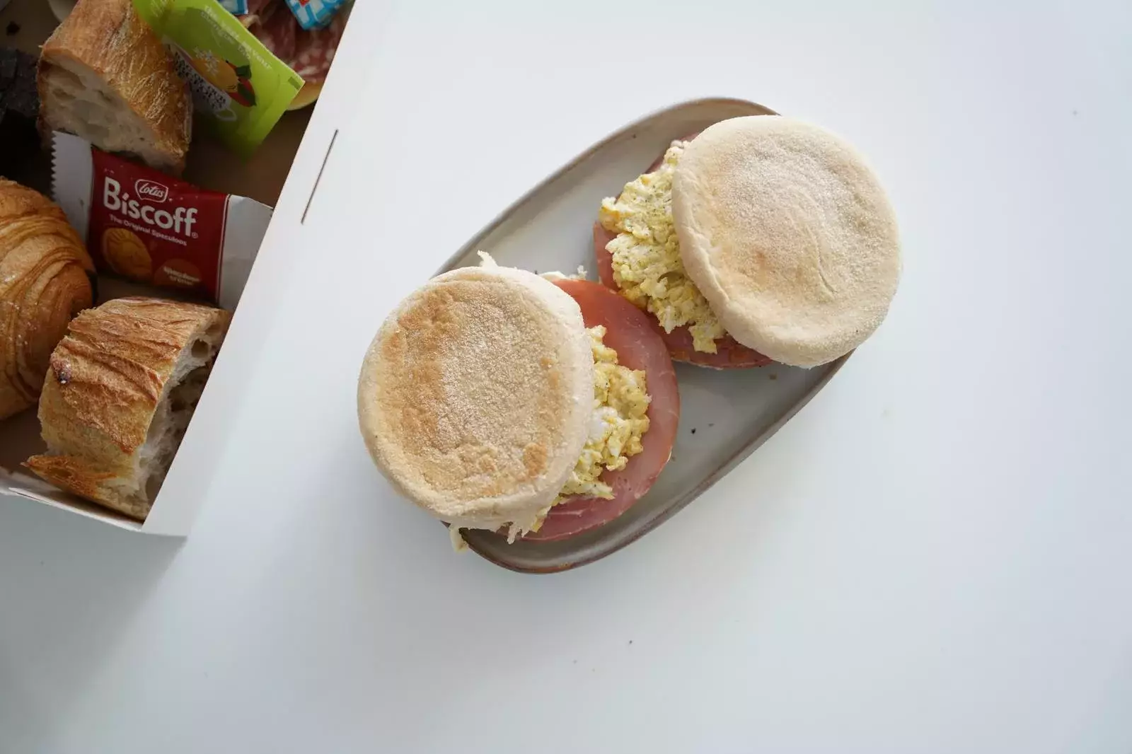 Brunch CocoonBox - Livraison de brunchs à Clermont-Ferrand et agglomération | Contenu de la « Spring Box Brunch » Solo à 29 €