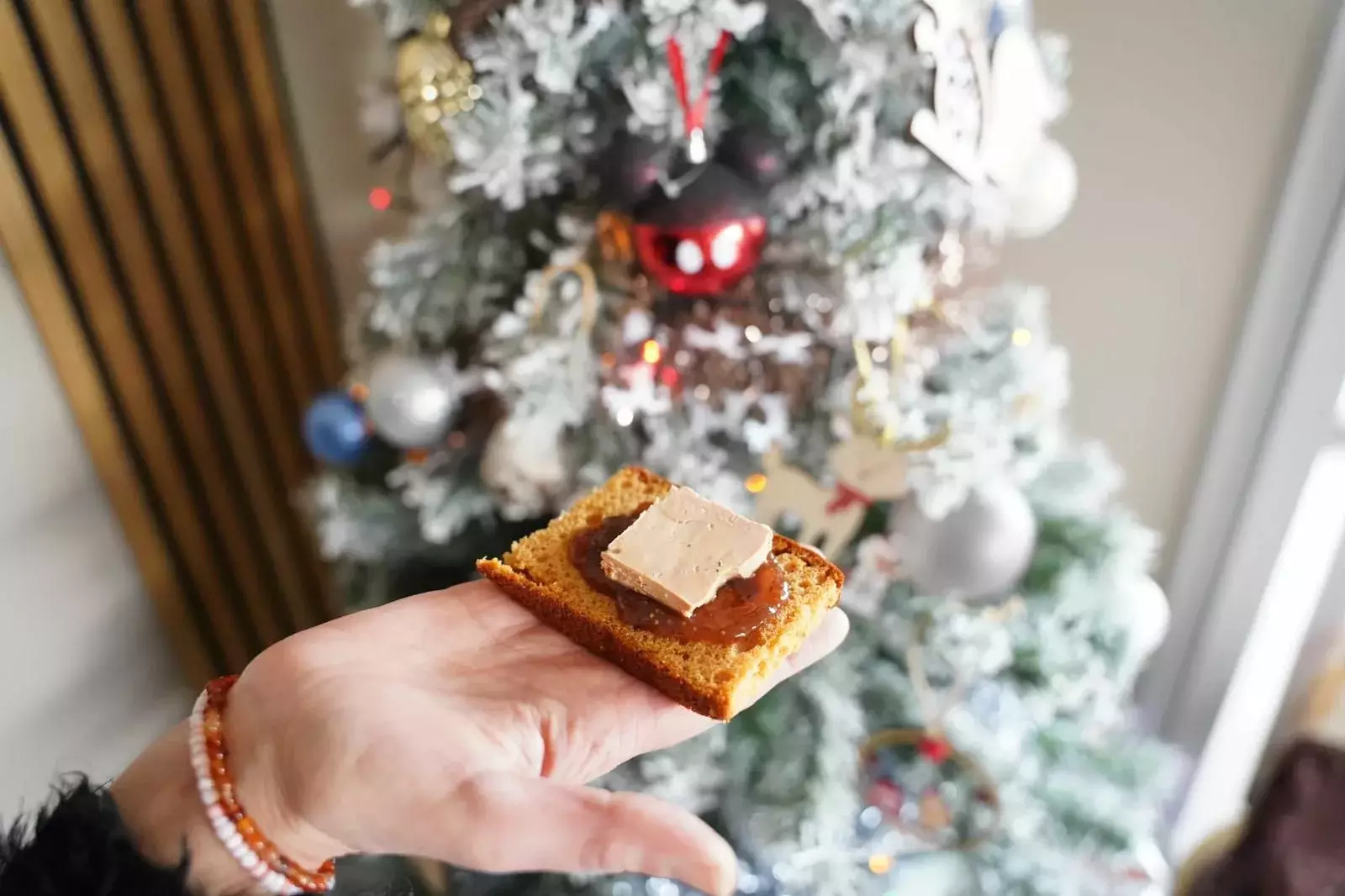 Brunch CocoonBox - Livraison de brunchs à Clermont-Ferrand et agglomération | Contenu de la « Christmas Box Brunch » Solo à 27 €