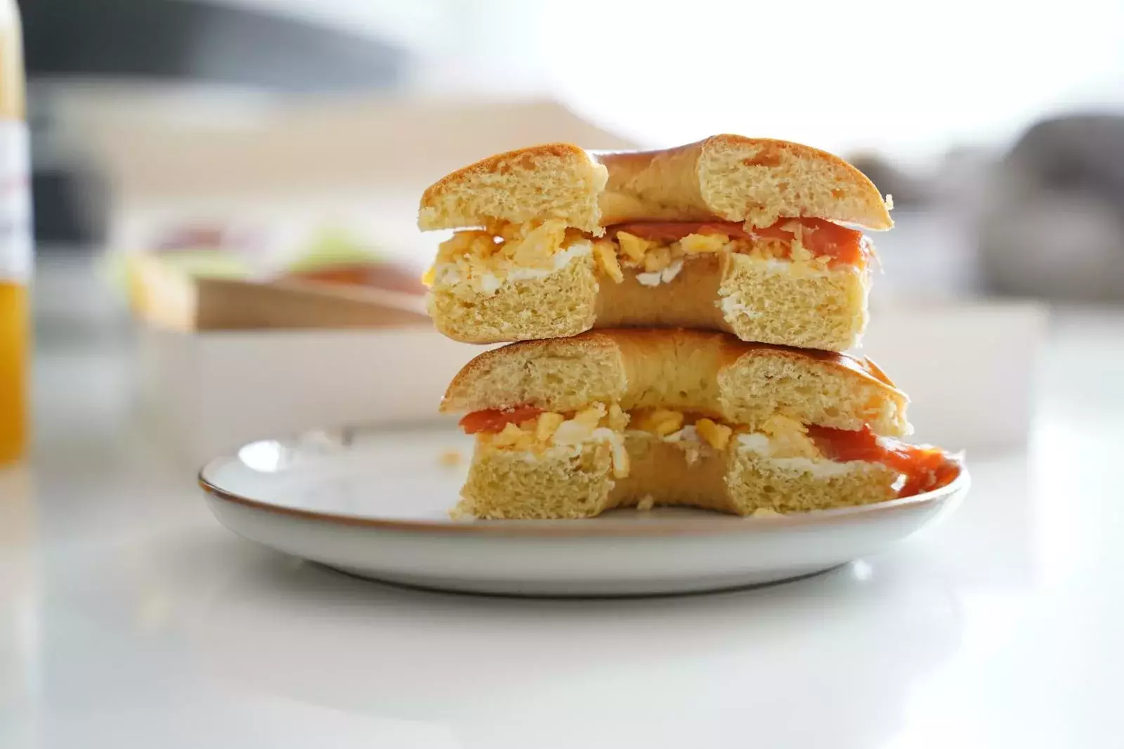 Brunch CocoonBox - Livraison de brunchs à Clermont-Ferrand et agglomération | Contenu de la « Box Brunch Saint-Valentin » Family à 55 €