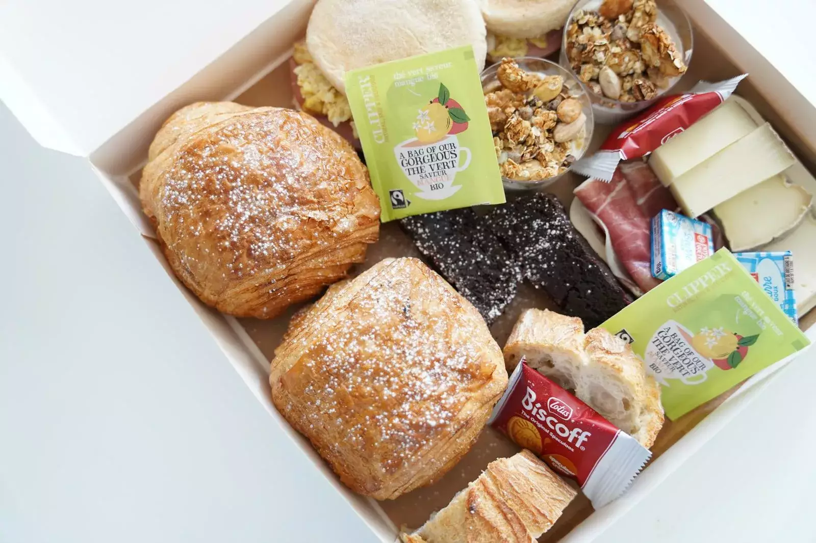 Brunch CocoonBox - Livraison de brunchs à Clermont-Ferrand et agglomération | Contenu de la « Spring Box Brunch » Solo à 29 €